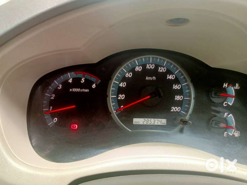 Toyota Innova 2.5 V 8 Str, 2014, Diesel