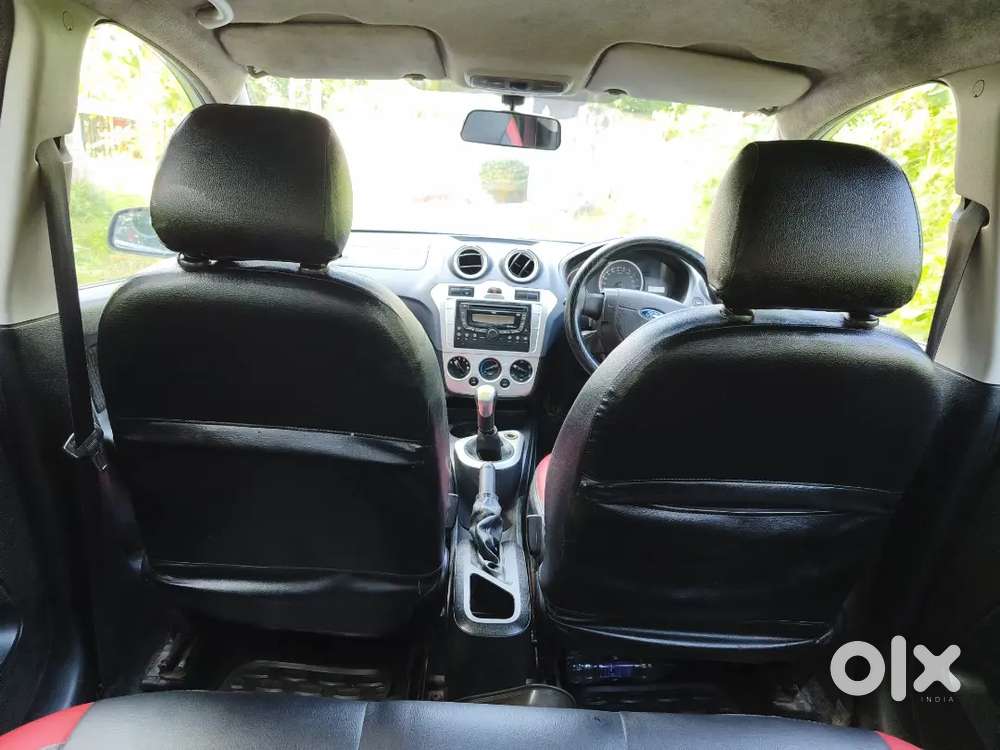 Ford Figo 1.4 Titanium 2013