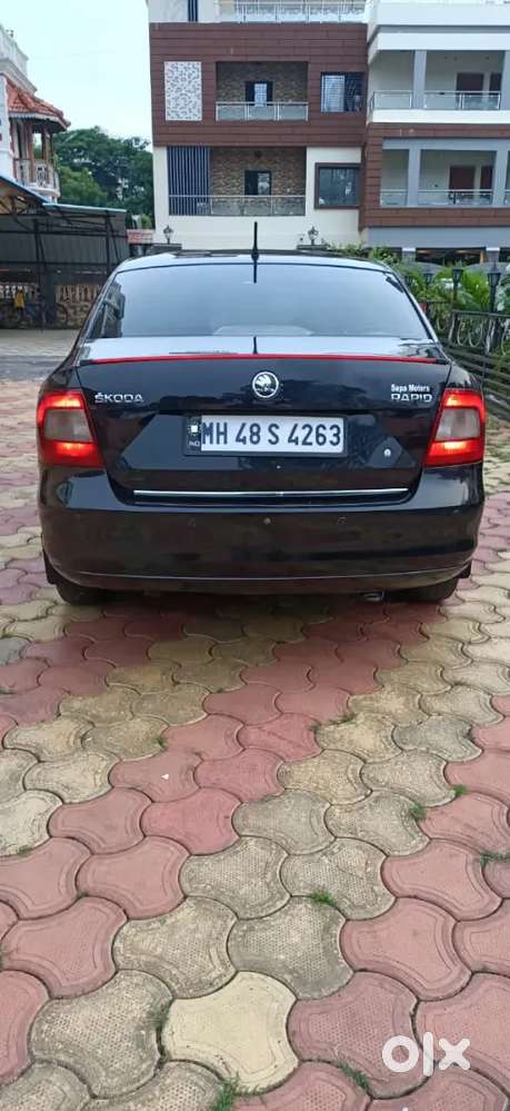 Skoda Rapid 2014 Diesel Well Maintained..all New Tyres Smooth Engine..