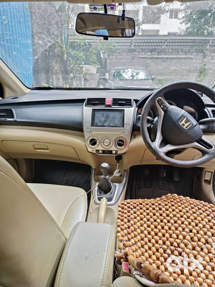 Honda City V 2011