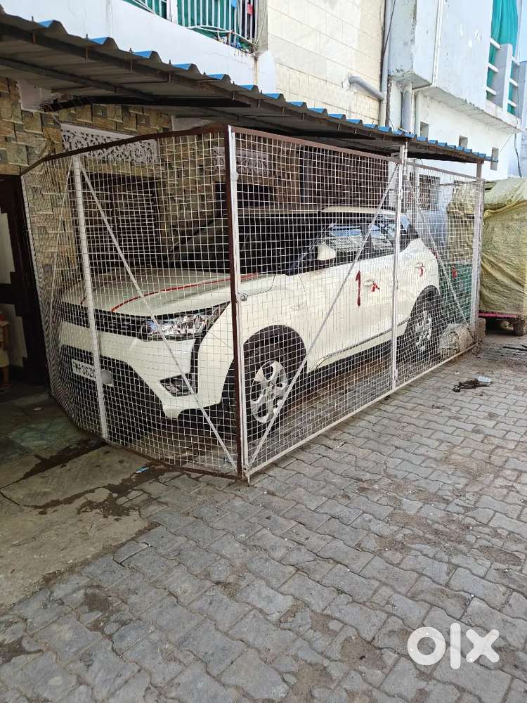 Mahindra Xuv300 2023 Petrol 16000 Km Driven