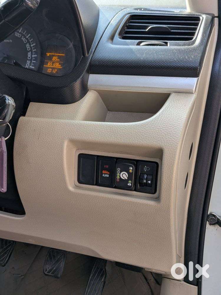Maruti Suzuki Swift Dzire 1.2 Lxi Bsiv, 2019, Cng & Hybrids