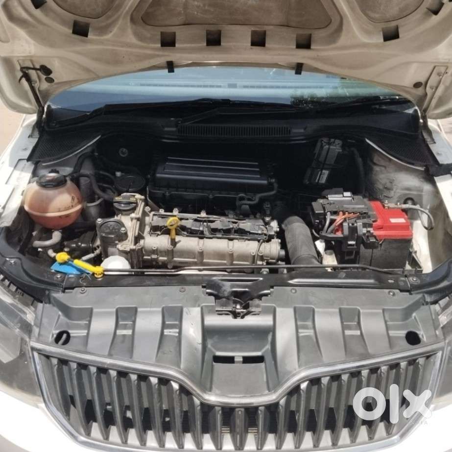 Skoda Rapid [2016-2020] 1.6 Active Plus Mpi, 2017, Petrol