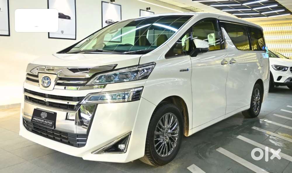 Toyota Vellfire, 2023, Petrol