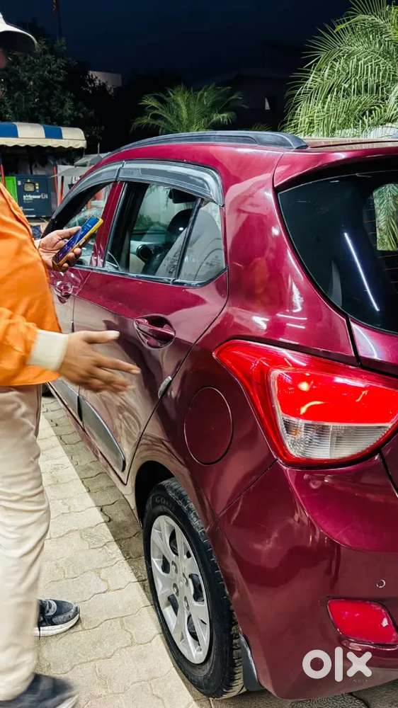 Hyundai Grand I10 2015 Diesel Well Maintained