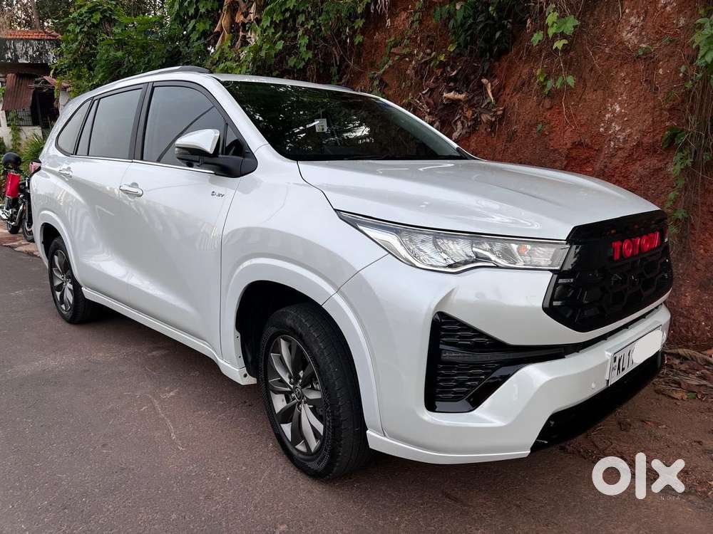 Toyota Innova Hycross 2.0 Vx Hybrid 7 Str, 2025, Petrol