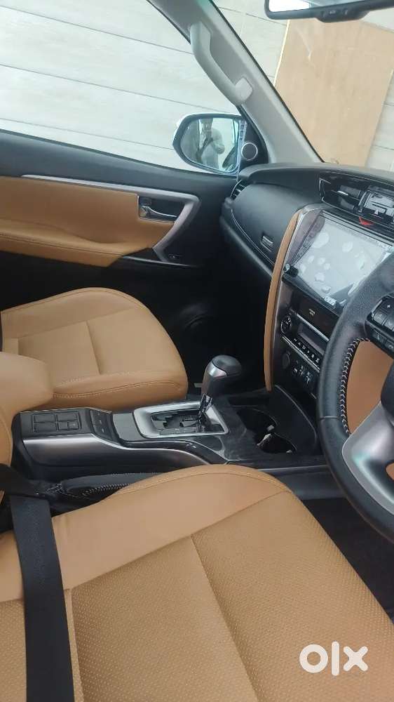 Toyota Fortuner 4*2 At 15000 Kms Brand New