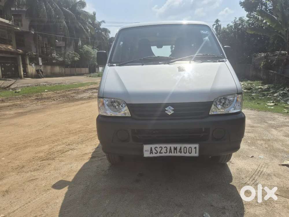 Maruti Suzuki Eeco 2025 Petrol 5700 Km Driven