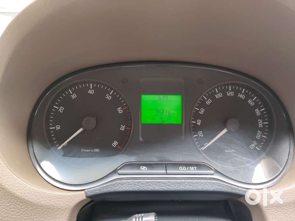 Skoda Rapid 1.6 Mpi Ambition Plus, 2013, Petrol