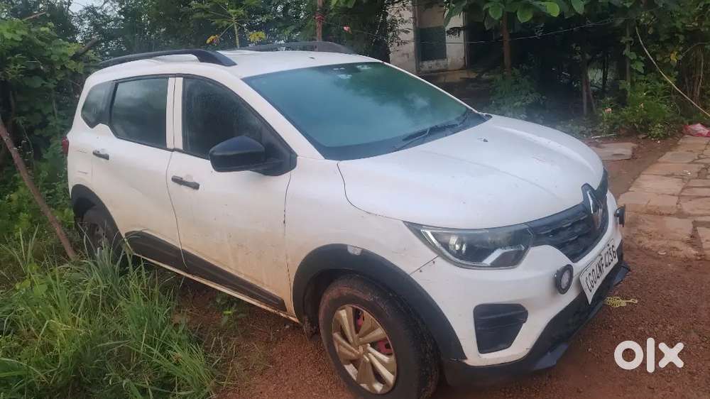 Renault Triber 1.0 Rxe 2020 Car