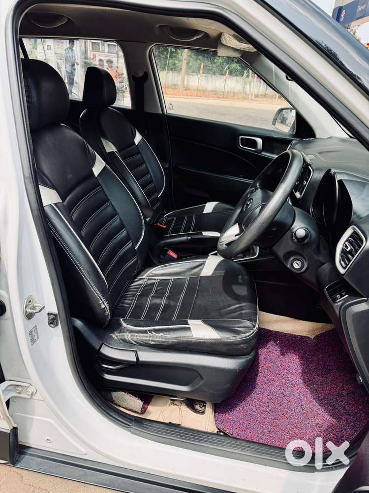 Hyundai Venue Petrol 2021