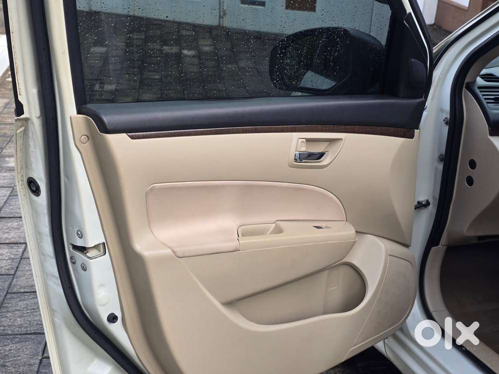 Maruti Suzuki Swift Dzire Zdi + Amt, 2016, Diesel