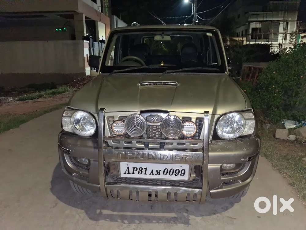Mahindra Scorpio Classic 2006