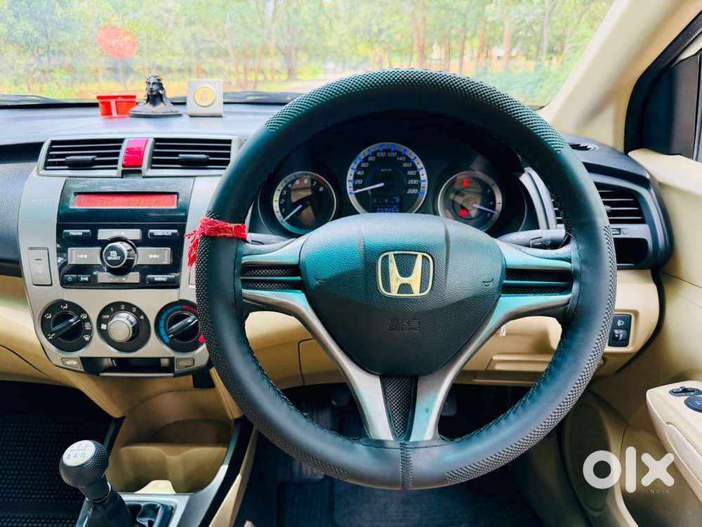 Honda City (petrol) 2013/2nd Owner Only 59k Kms Driven