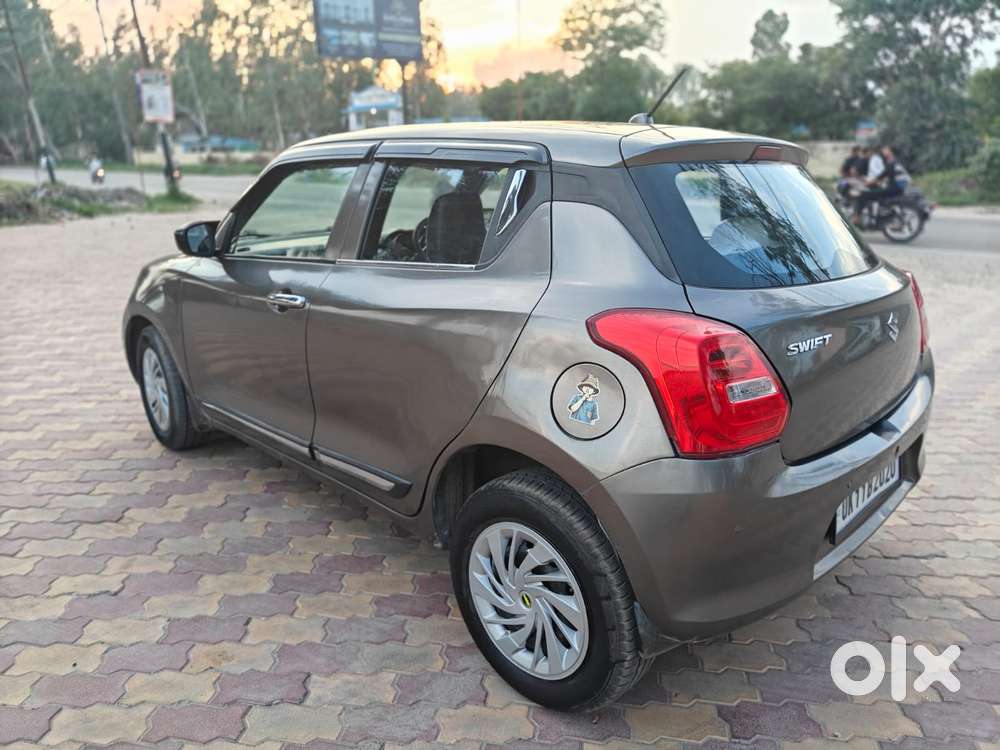 Maruti Suzuki Swift Vxi + Manual, 2022, Petrol