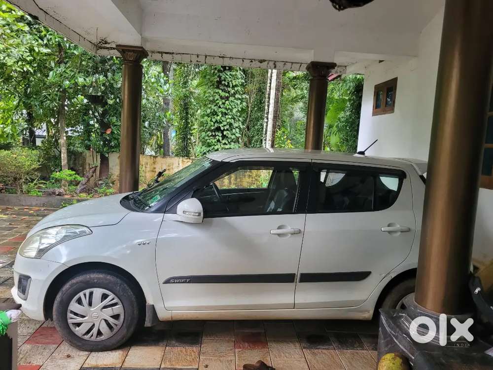 Maruti Suzuki Swift 2015 Manual Petrol