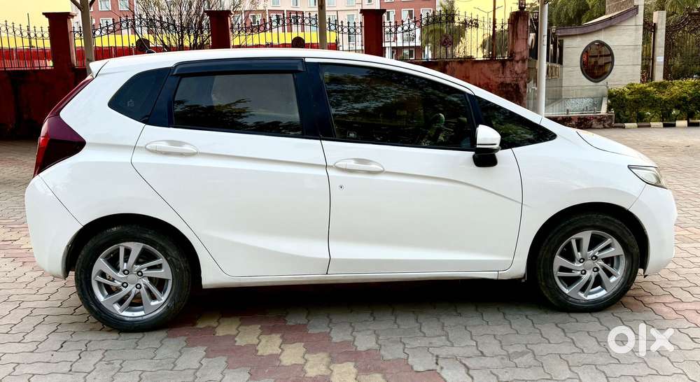 Honda Jazz V Mt Privilege, 2016, Petrol