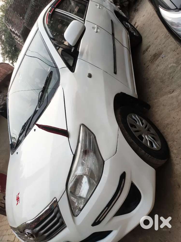 Toyota Innova G4 डीज़ल 2013 7 Str