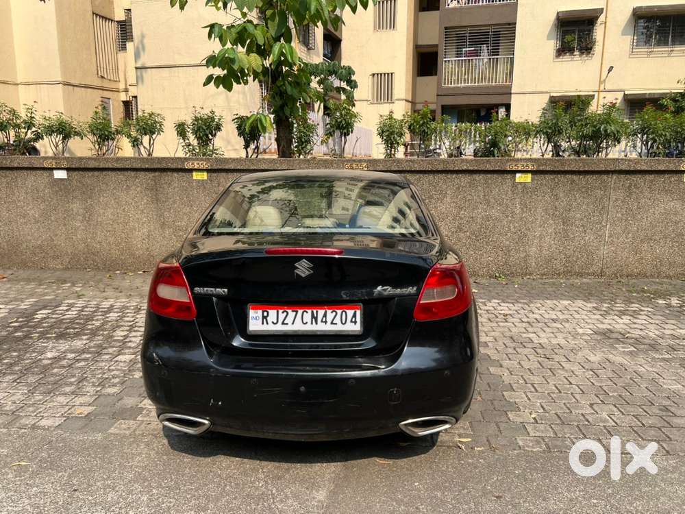 Maruti Suzuki Kizashi Petrol 2013