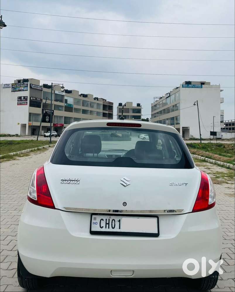 Maruti Suzuki Swift Lxi Optional-o, 2016, Petrol