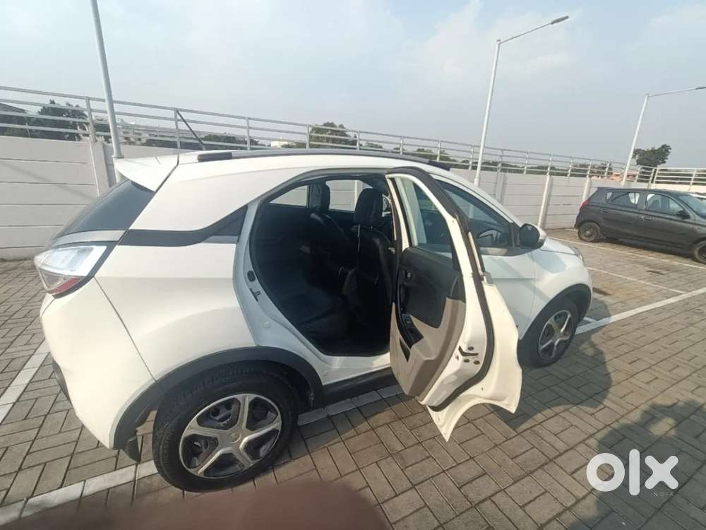 Tata Nexon 1.2 Revotron Xz, 2019, Petrol