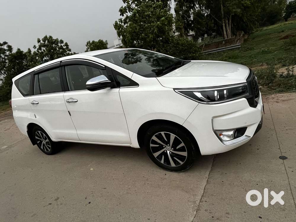 Toyota Innova Crysta 2.4 Z 7 Str, 2024, Diesel