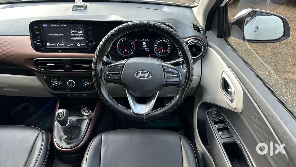 Hyundai Aura 1.2 Sx Cng, 2024, Cng & Hybrids