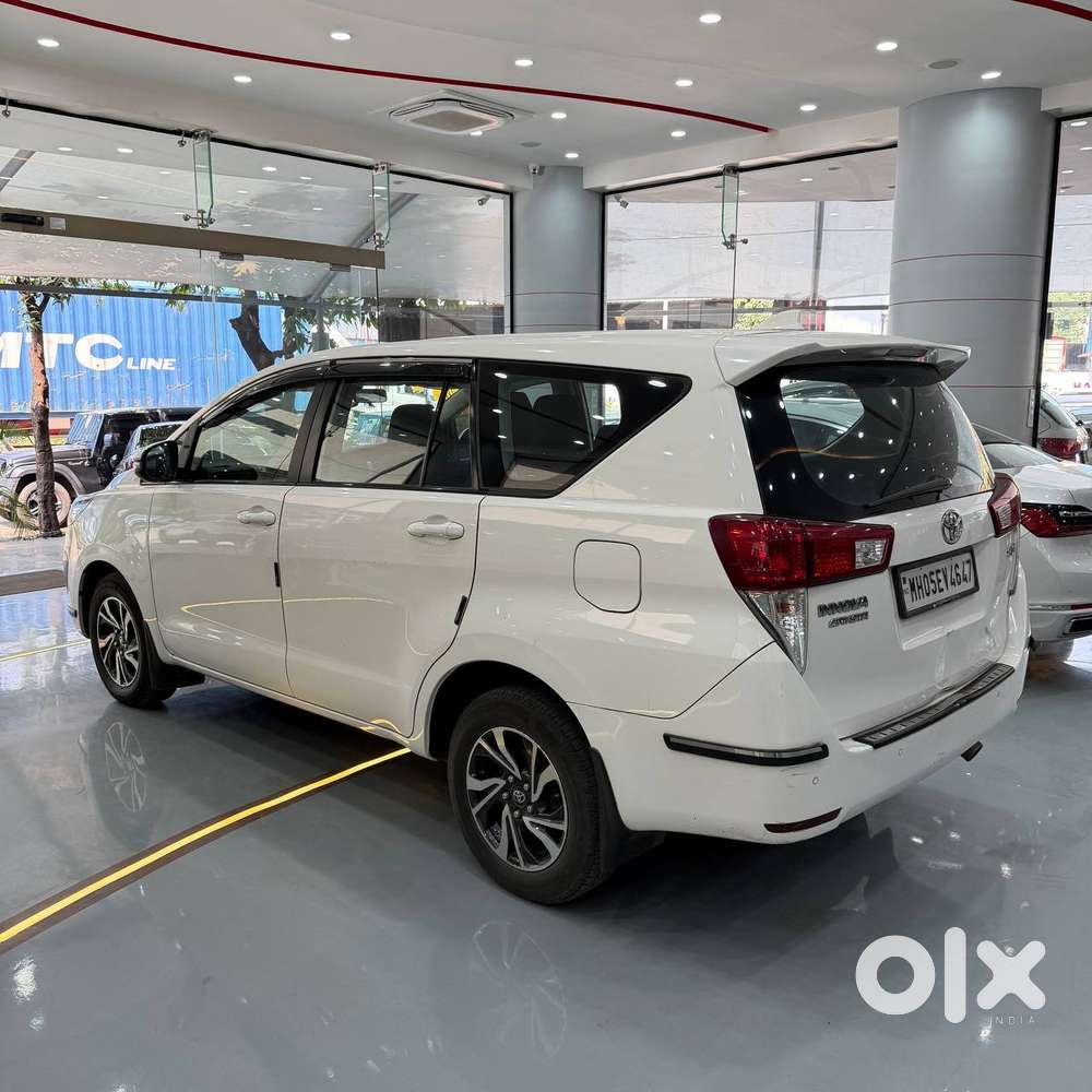 Toyota Innova Crysta [2020-ongoing] 2.4 Gx At 8 Str, 2022, Diesel