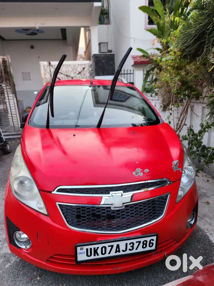 Chevrolet Beat 2011 Red Colour