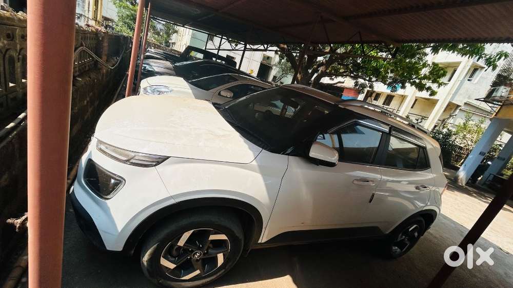 Hyundai Venue 2nd Top Model With Turbo