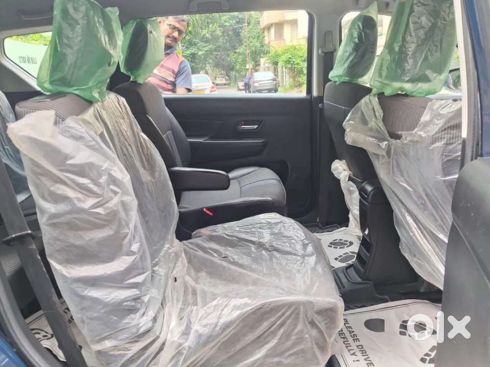 Maruti Suzuki Xl6 1.5 Zeta Mt, 2024, Petrol