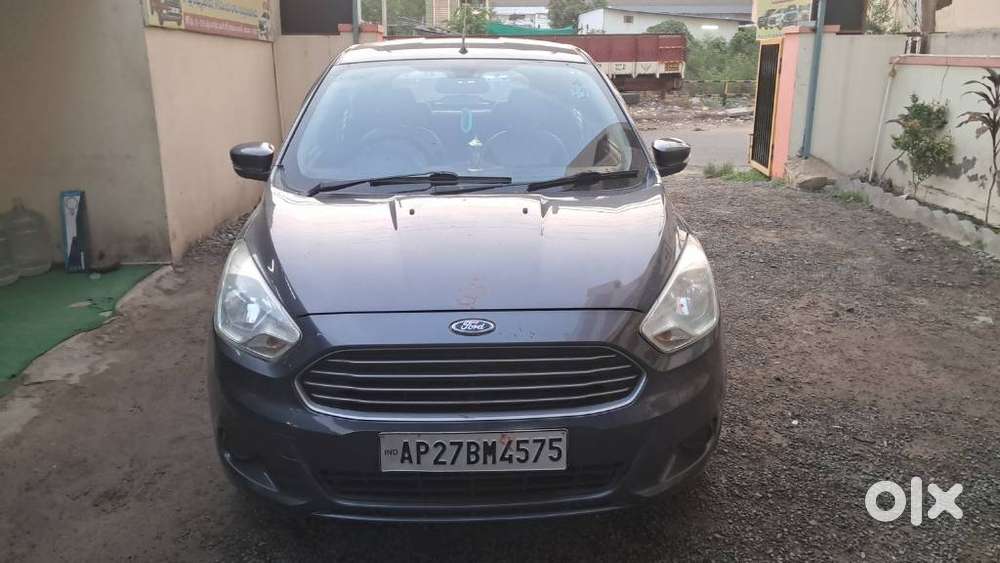 Ford Figo 2012-2015 Petrol Titanium, 2016, Petrol