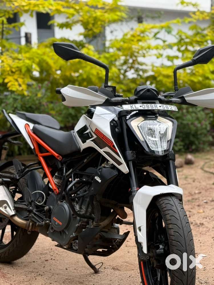Bike Ktm Rc 250 White Colour Duke Bike White Colour Duke 390 Duke