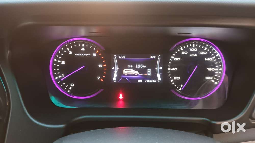 Mahindra Marazzo M6, 2018, Diesel