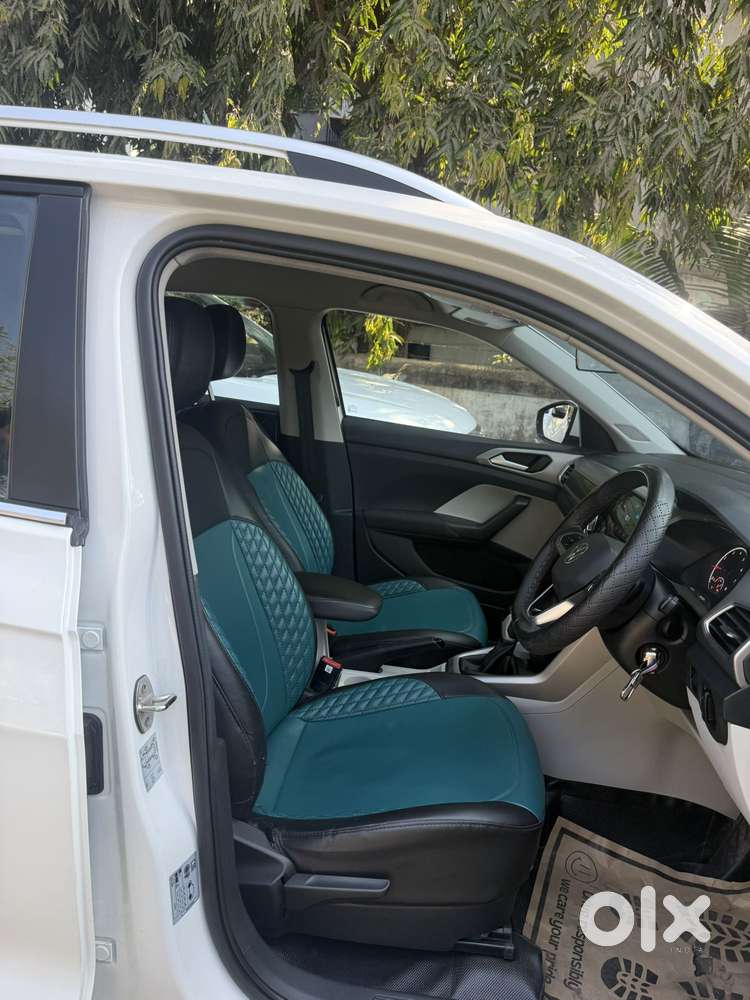 Volkswagen Taigun 1.0 Tsi Highline At, 2022, Petrol