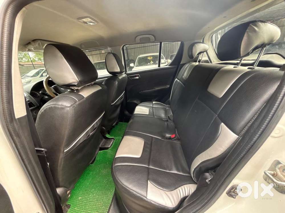 Maruti Suzuki Swift Vxi + Manual, 2012, Petrol