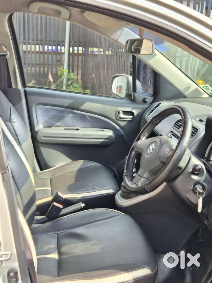 Maruti Suzuki Ritz Vxi, 2011, Petrol