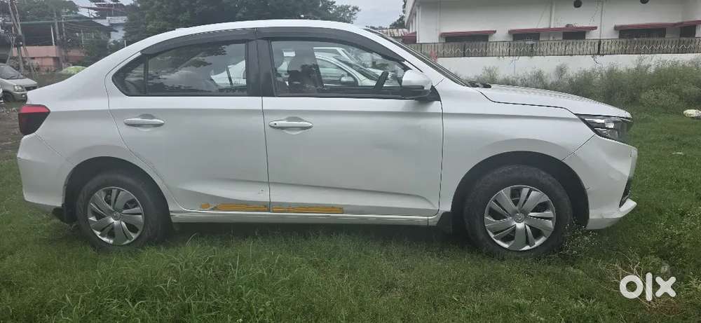 Honda Amaze 1.2 2023 , Taxi  ,tax &insurance Valid Upto 2027
