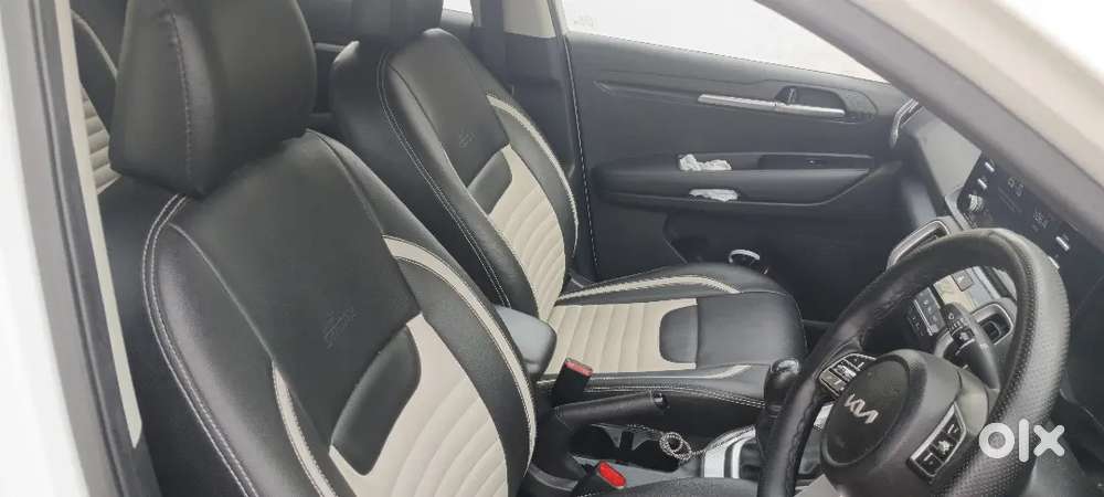 Kia Sonet 2021 Petrol 30000km Driven