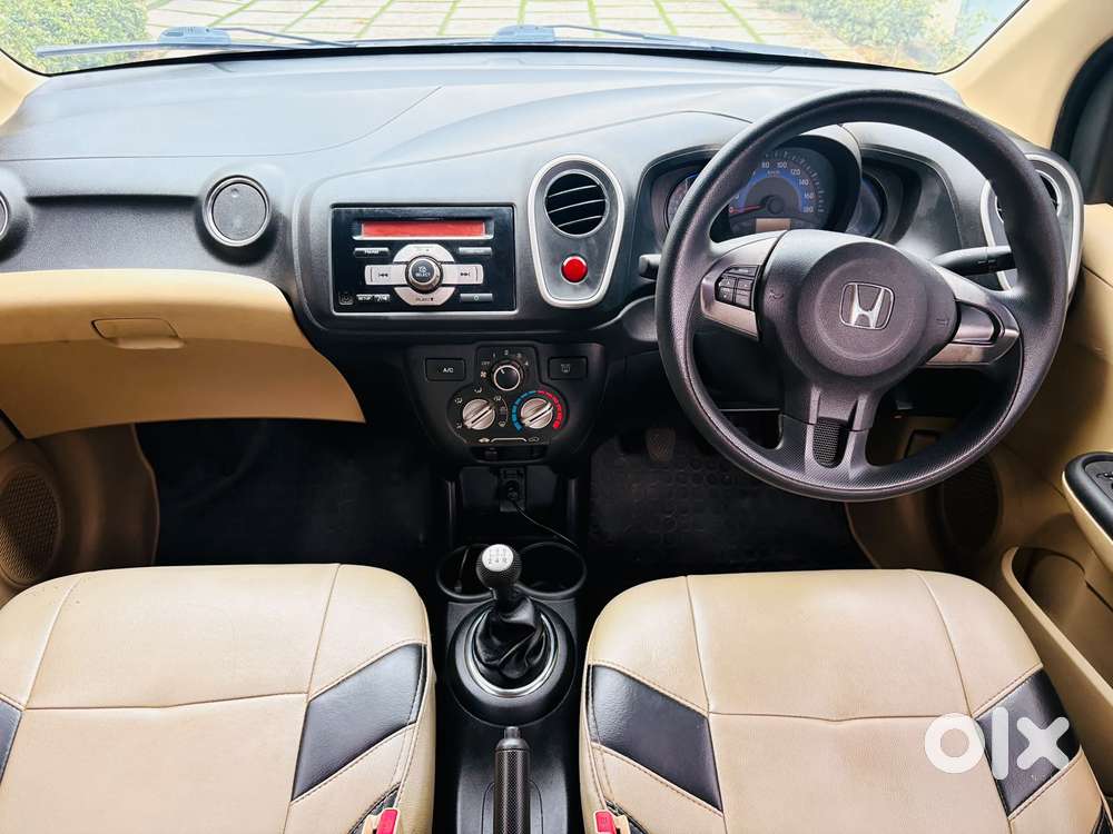 Honda Mobilio 1.5 S I-vtec Mt, 2015, Petrol