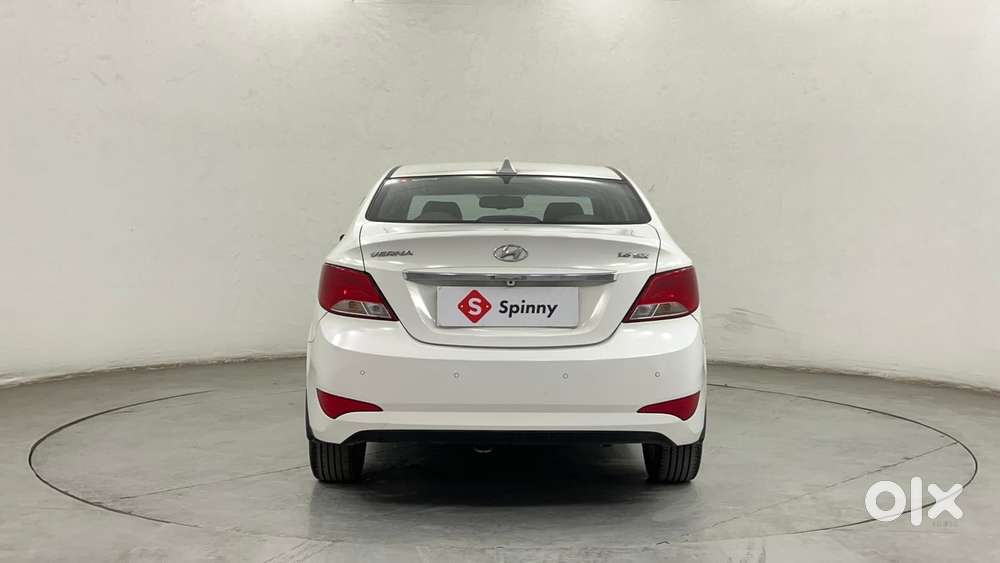Hyundai Verna Fluidic 1.6 Vtvt Sx, 2017, Petrol