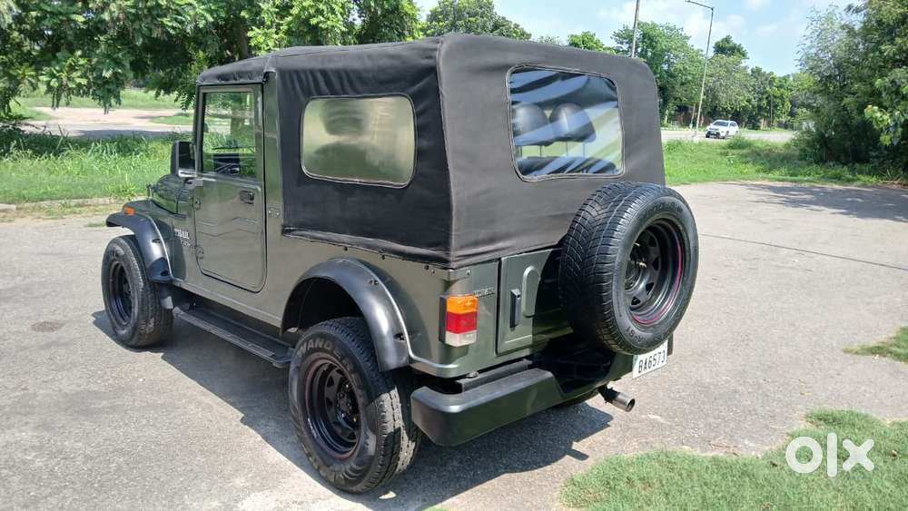 Mahindra Jeep 2.5l, 2010, Diesel