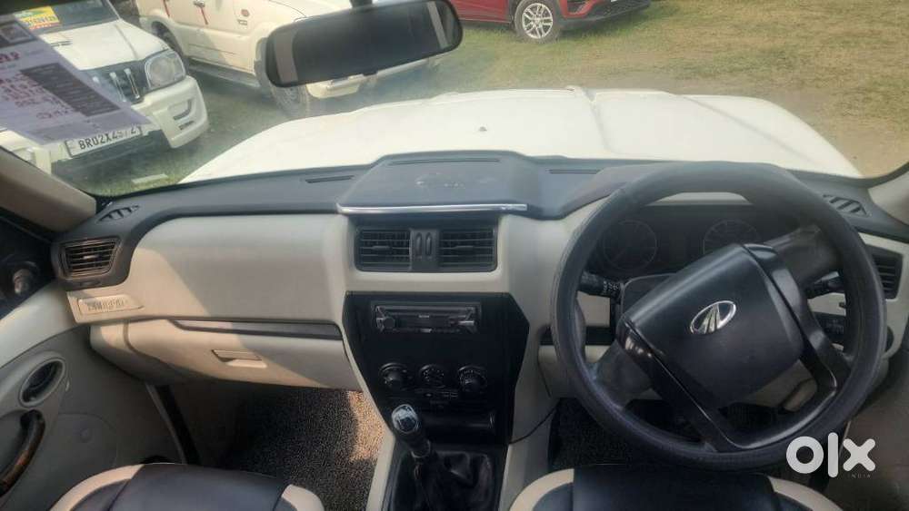 Mahindra Scorpio S4, 2016, Diesel