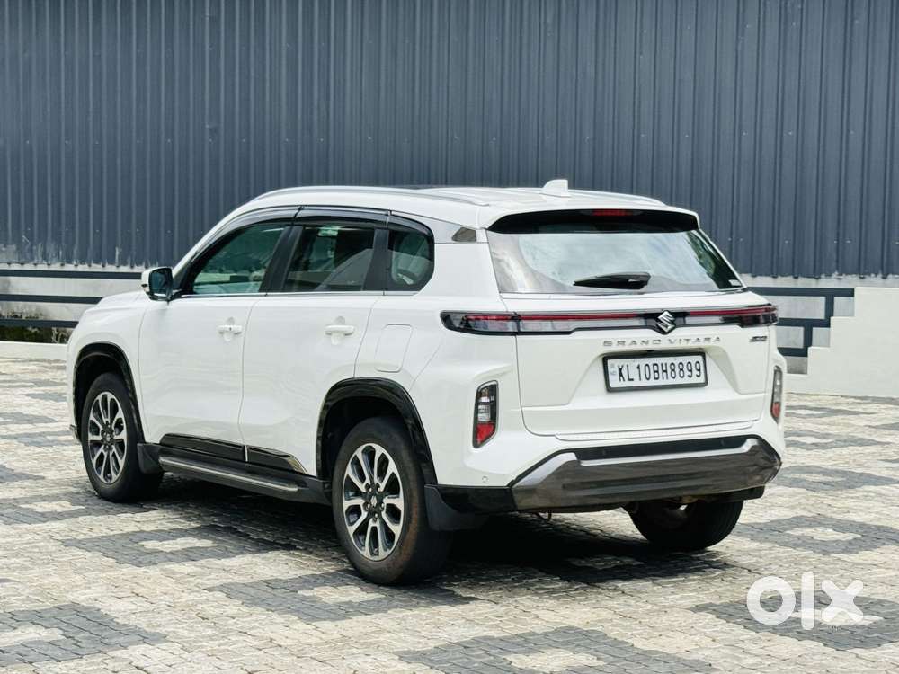 Maruti Suzuki Grand Vitara 1.5 Alpha Plus Intelligent Hybrid Ecvt, 2..
