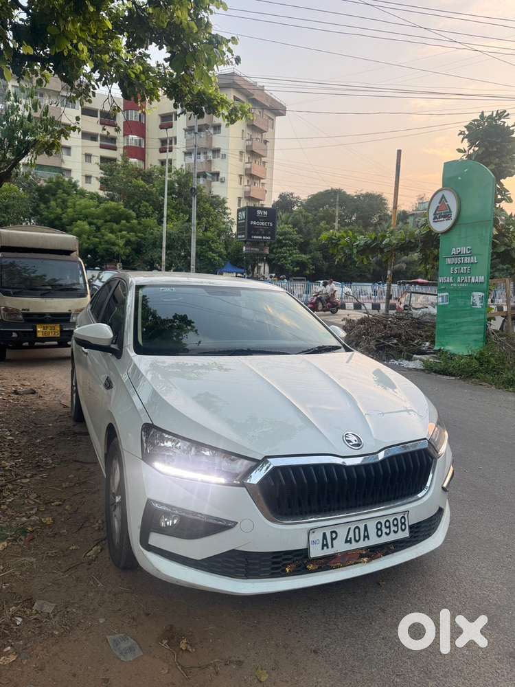Skoda Slavia 2023 Petrol
