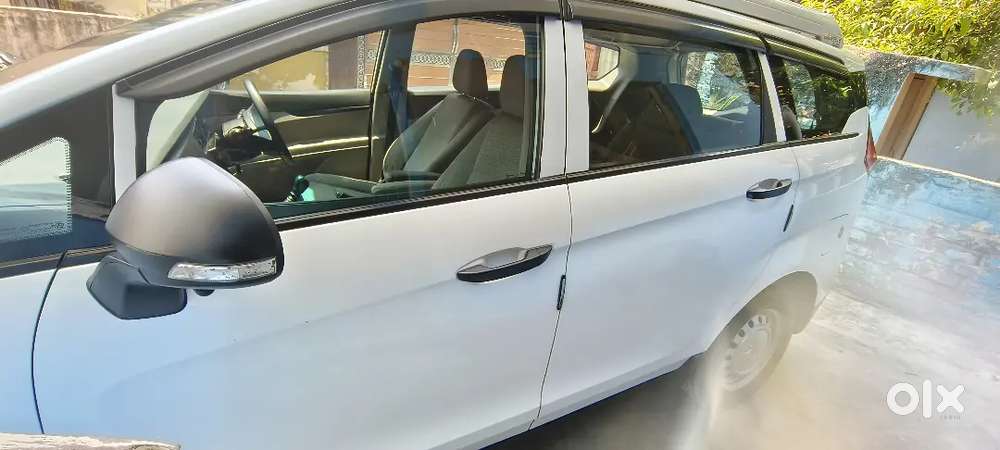 Mahindra Marazzo 2024