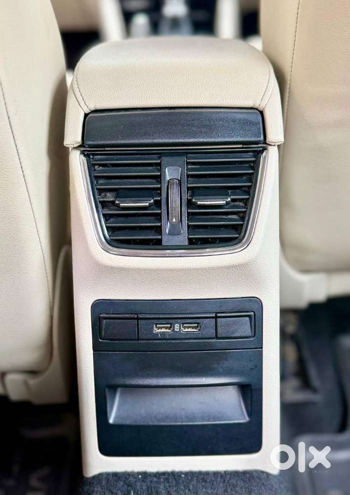 Skoda Octavia, 2019, Petrol