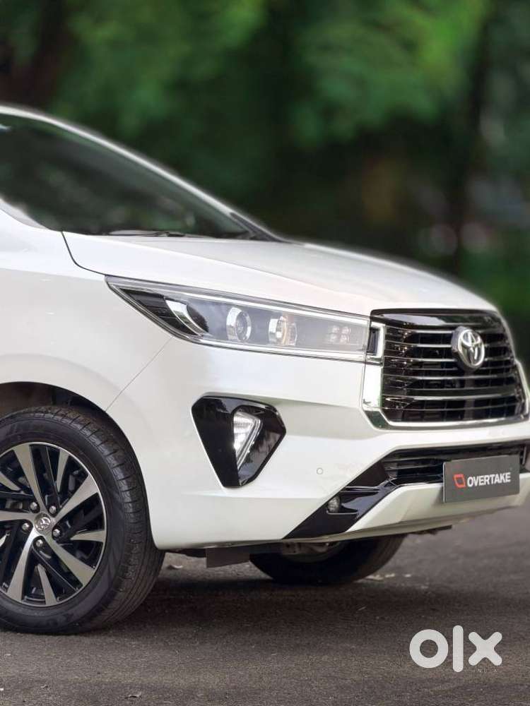 Toyota Innova Crysta [2020-ongoing] 2.4 Zx 7 Str, 2022, Diesel