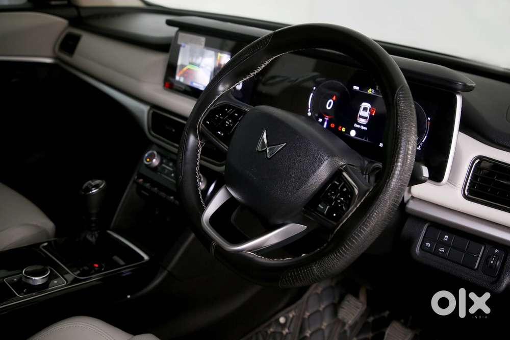 Mahindra Xuv700 2.2 Ax 7 Diesel Mt Str, 2024, Diesel