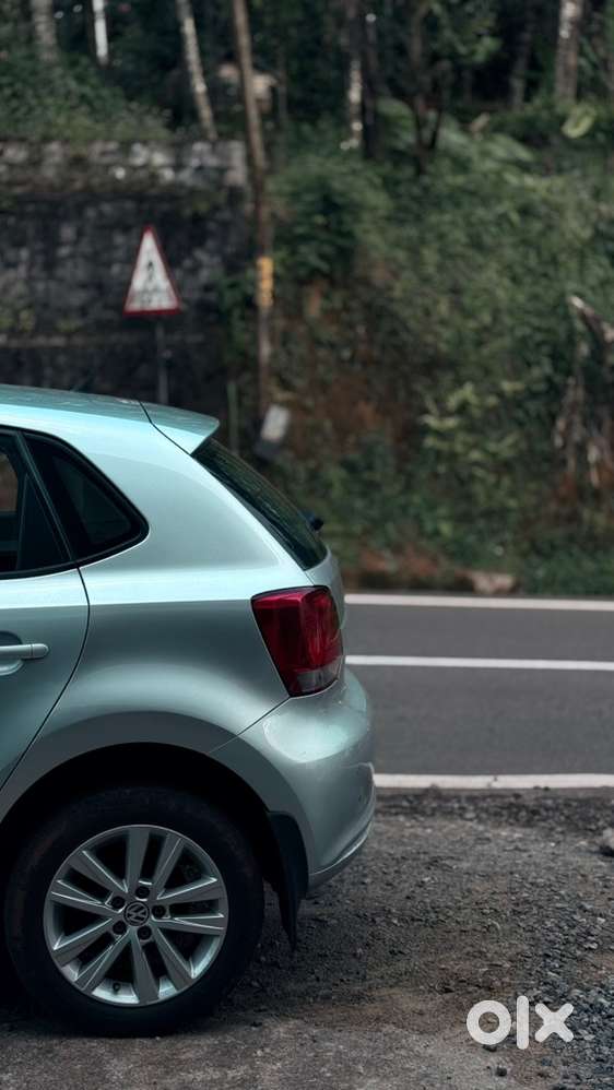Volkswagen Polo Petrol Highline 2013 Model